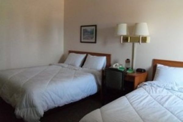 MAXFIELDS INN (Stanton)